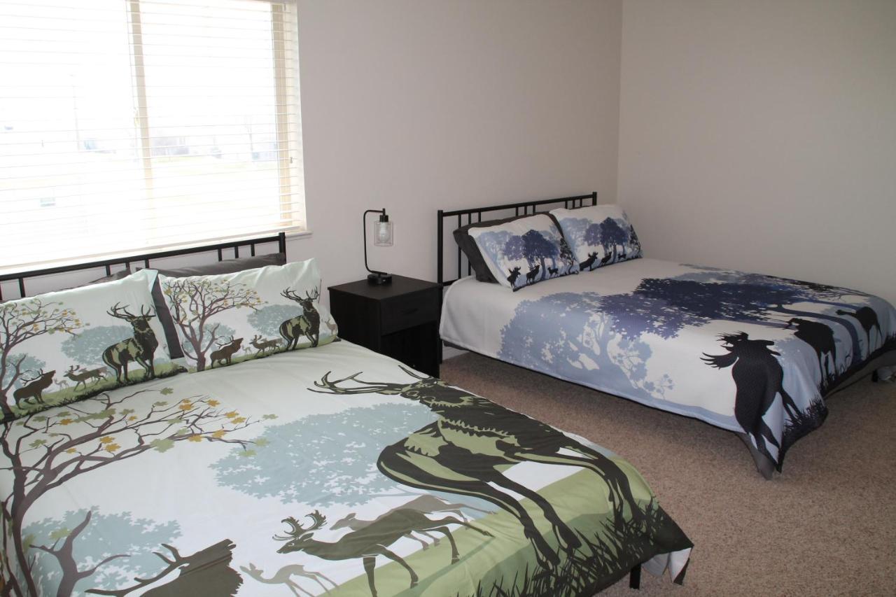 3 Queen Beds, 1 Twin Bed, 2 Rooms, 1 And A Half Bath, Self Check-In, Flexcation Equipped 아이다호 팔스 외부 사진